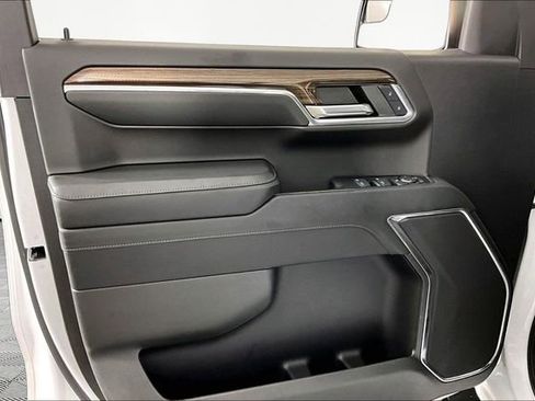 Used 2024 Chevrolet Silverado 1500 LT Trail Boss w/ LPO, Dark Essentials Package AWD/4WD image 20