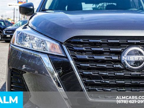 Used 2025 Nissan Kicks Play S image 11