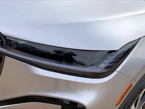 New 2026 Lincoln Nautilus Premier w/ Jet Appearance Package image 13