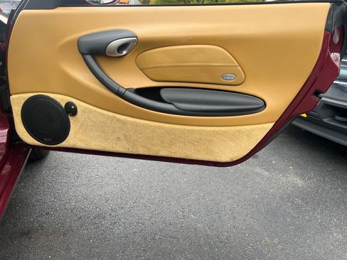 Used 2000 Porsche Boxster RWD image 17