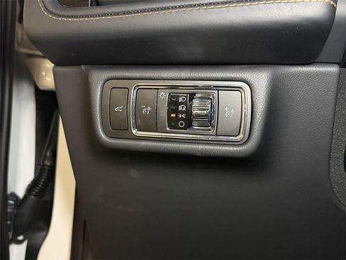 New 2026 Lincoln Aviator Black Label w/ Black Label Special Edition image 37