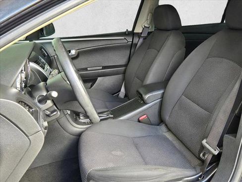 Used 2009 Chevrolet Malibu LT w/ Power Convenience Package FWD image 9