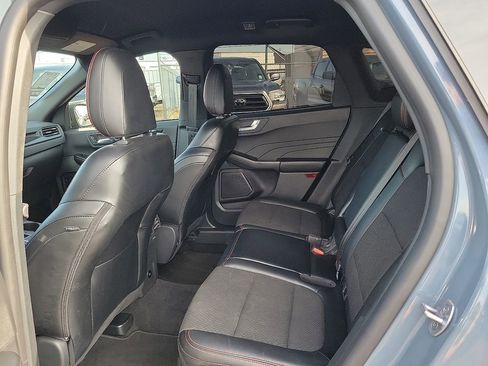 Used 2024 Ford Escape ST-Line w/ Tech Pack #1 image 7