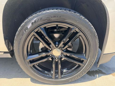 Used 2015 Cadillac Escalade Premium RWD image 71