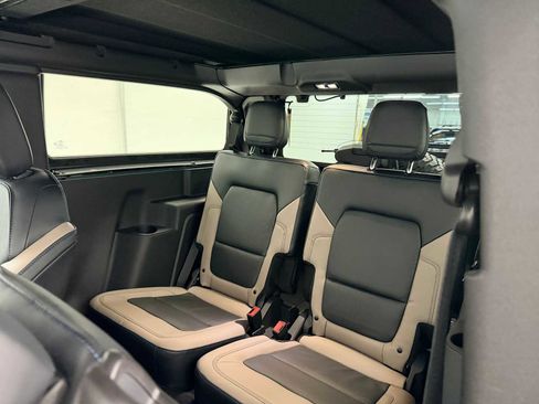 Used 2024 Ford Bronco Wildtrak image 19