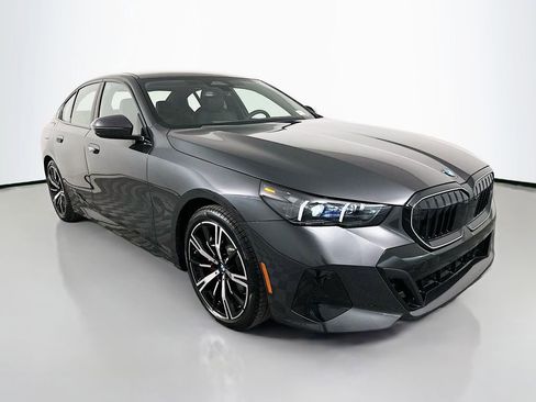 New 2027 BMW 530i xDrive AWD/4WD image 3