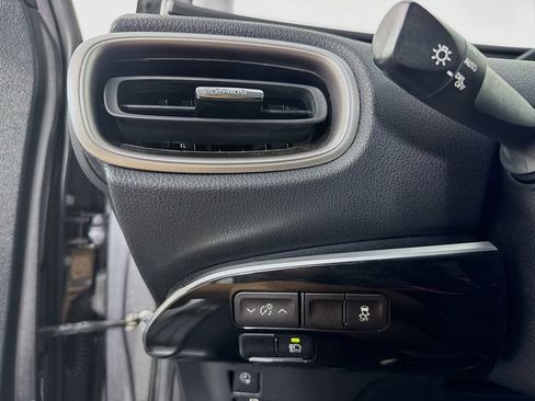 Used 2020 Toyota Prius Prime XLE FWD image 14