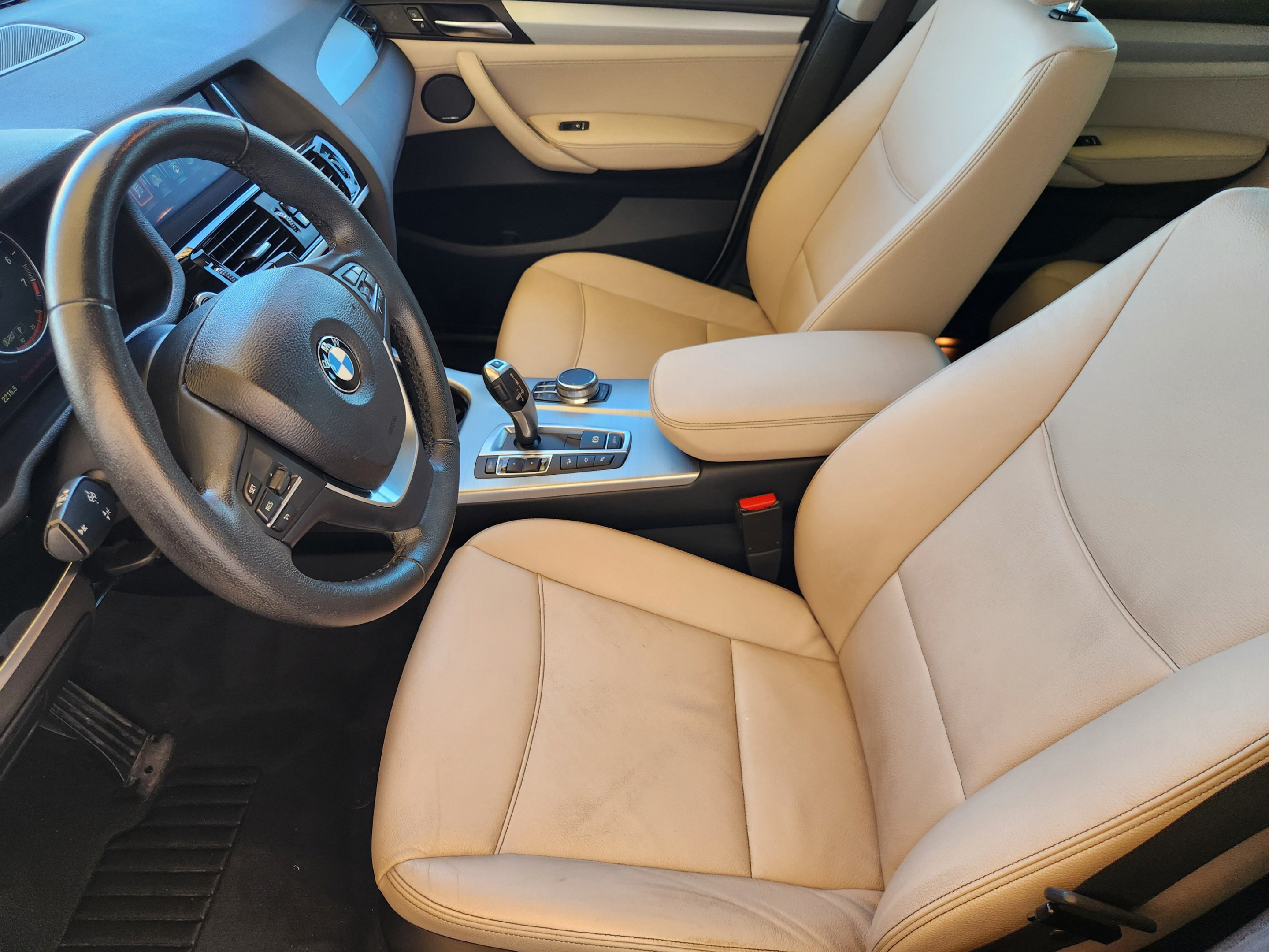 Used 2017 BMW X3 xDrive28i AWD/4WD image 11