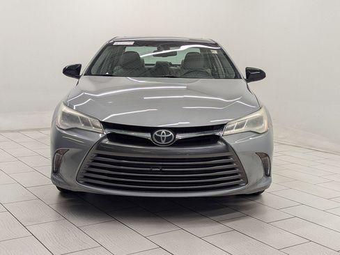 Used 2017 Toyota Camry XSE image 5