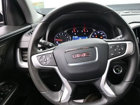 Used 2022 GMC Terrain SLE w/ Driver Convenience Package image 2