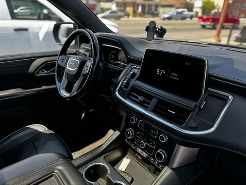 Used 2023 GMC Yukon XL SLT w/ SLT Premium Package AWD/4WD image 23