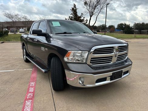 Used 2016 RAM 1500 Lone Star image 3