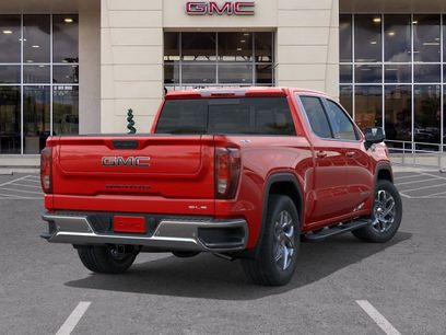New 2026 GMC Sierra 1500 SLE w/ Preferred Package