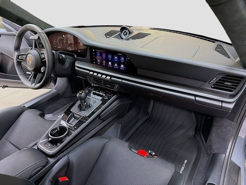 Certified 2026 Porsche 911 GT3 RWD image 29