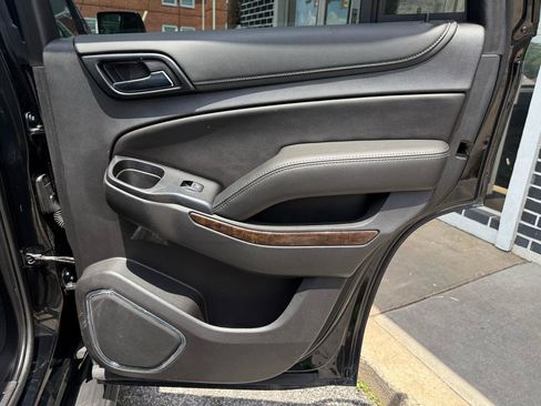 Used 2020 Chevrolet Tahoe 4WD image 29