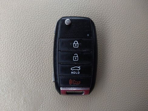 Used 2016 Kia Optima LX FWD image 32