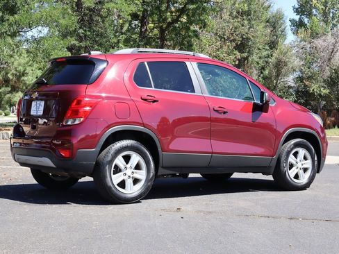 Used 2017 Chevrolet Trax LT AWD/4WD image 5