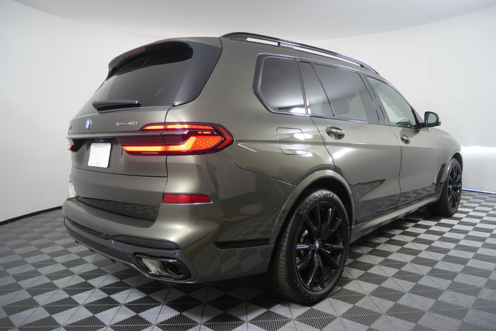 Certified 2026 BMW X7 xDrive40i w/ Dynamic Handling Package AWD/4WD image 4