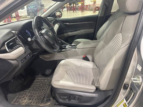Certified 2023 Toyota Camry SE w/ Convenience Package image 41