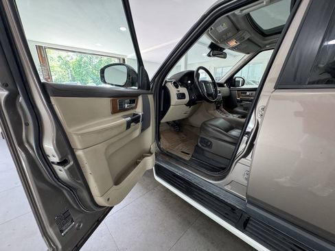Used 2016 Land Rover LR4 HSE LUX AWD/4WD image 13