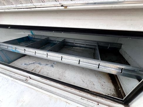 Used 2001 Ford F350 XL image 49