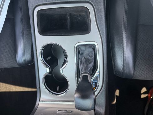 Used 2021 Jeep Grand Cherokee Laredo X RWD image 25