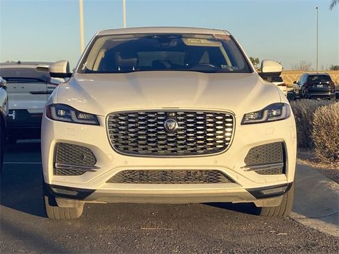 Used 2021 Jaguar F-PACE image 2