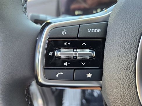 New 2026 Kia Carnival SX Prestige image 11