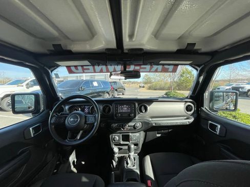 Used 2021 Jeep Wrangler Unlimited Sport image 26