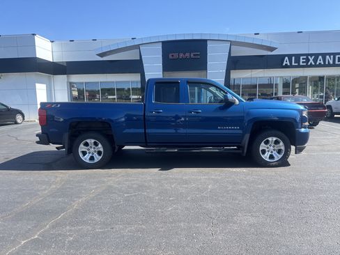 Used 2019 Chevrolet Silverado 1500 LT w/ All Star Edition AWD/4WD image 2
