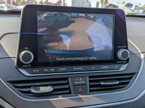 Used 2023 Nissan Altima 2.5 SR image 16