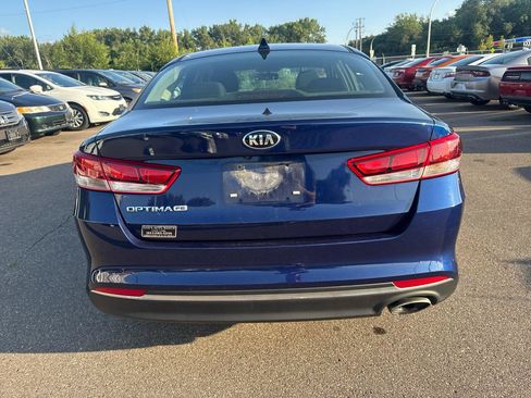 Used 2017 Kia Optima LX FWD image 6