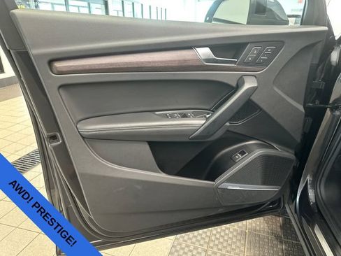 Used 2021 Audi Q5 Prestige w/ Prestige Package AWD/4WD image 11