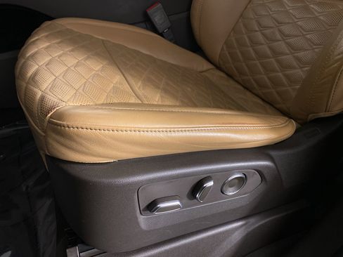 Used 2021 Cadillac Escalade Sport w/ Driver Assist Tech Package image 10