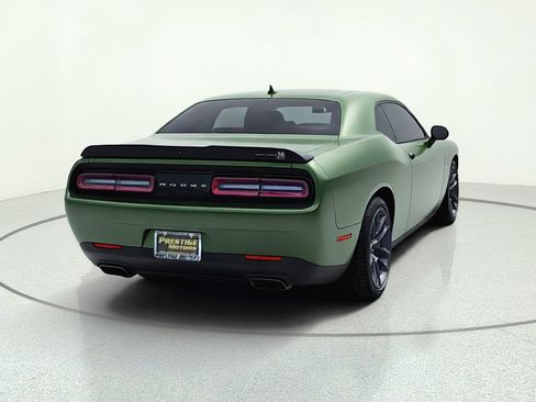 Used 2022 Dodge Challenger R/T Scat Pack RWD image 7