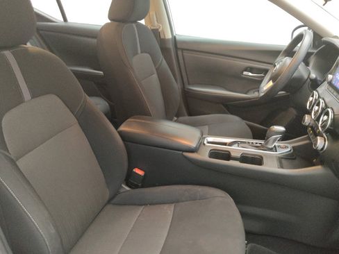 Used 2024 Nissan Sentra SV FWD image 21