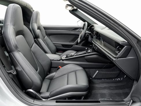 Certified 2024 Porsche 911 Targa 4 GTS image 25