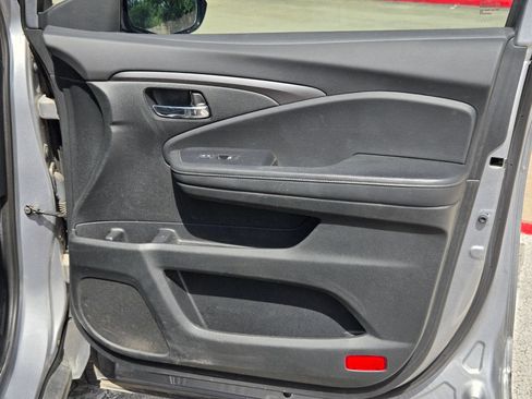 Used 2019 Honda Ridgeline Sport image 28