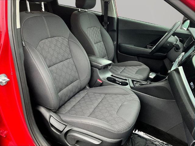 Used 2022 Kia Niro LXS FWD image 31