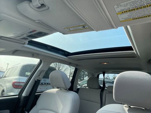 Used 2018 Subaru Forester 2.5i Premium w/ All-Weather Package image 23