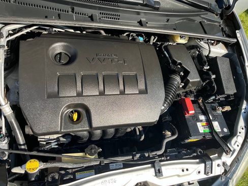 Used 2016 Toyota Corolla S FWD image 3