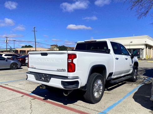 Used 2020 Chevrolet Silverado 2500 High Country w/ Z71 Off-Road Package image 4