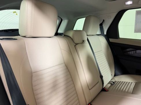 New 2025 Land Rover Discovery Sport S image 33