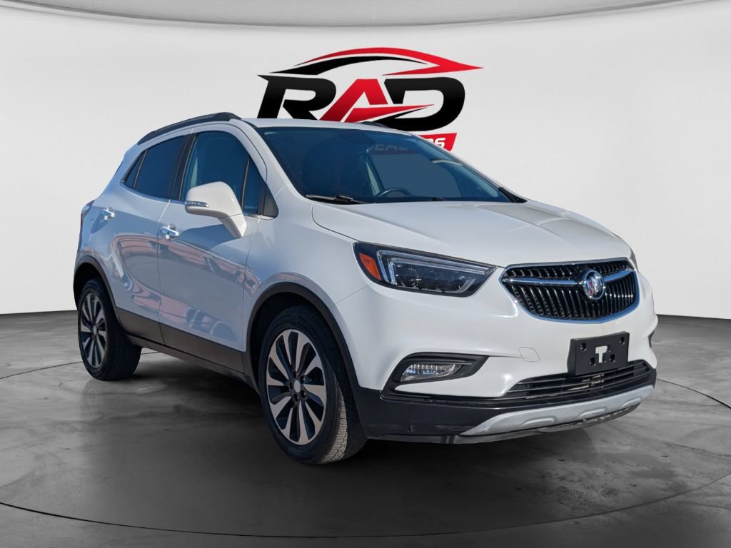 Used 2018 Buick Encore Essence FWD image 2