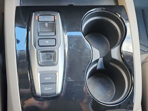 Used 2018 Honda Pilot Touring image 22