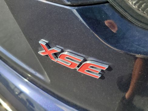 Used 2025 Toyota Corolla XSE FWD image 10
