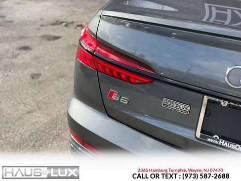 Used 2021 Audi S6 Premium Plus w/ S Sport Package image 23