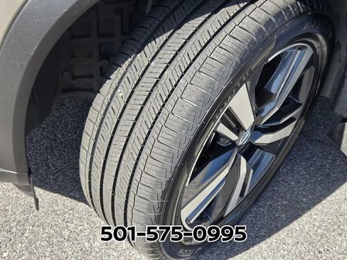 Used 2021 Nissan Rogue Platinum FWD image 21