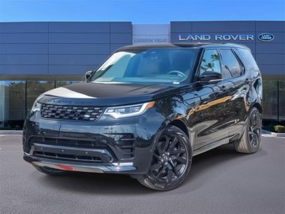 New 2025 Land Rover Discovery Dynamic SE