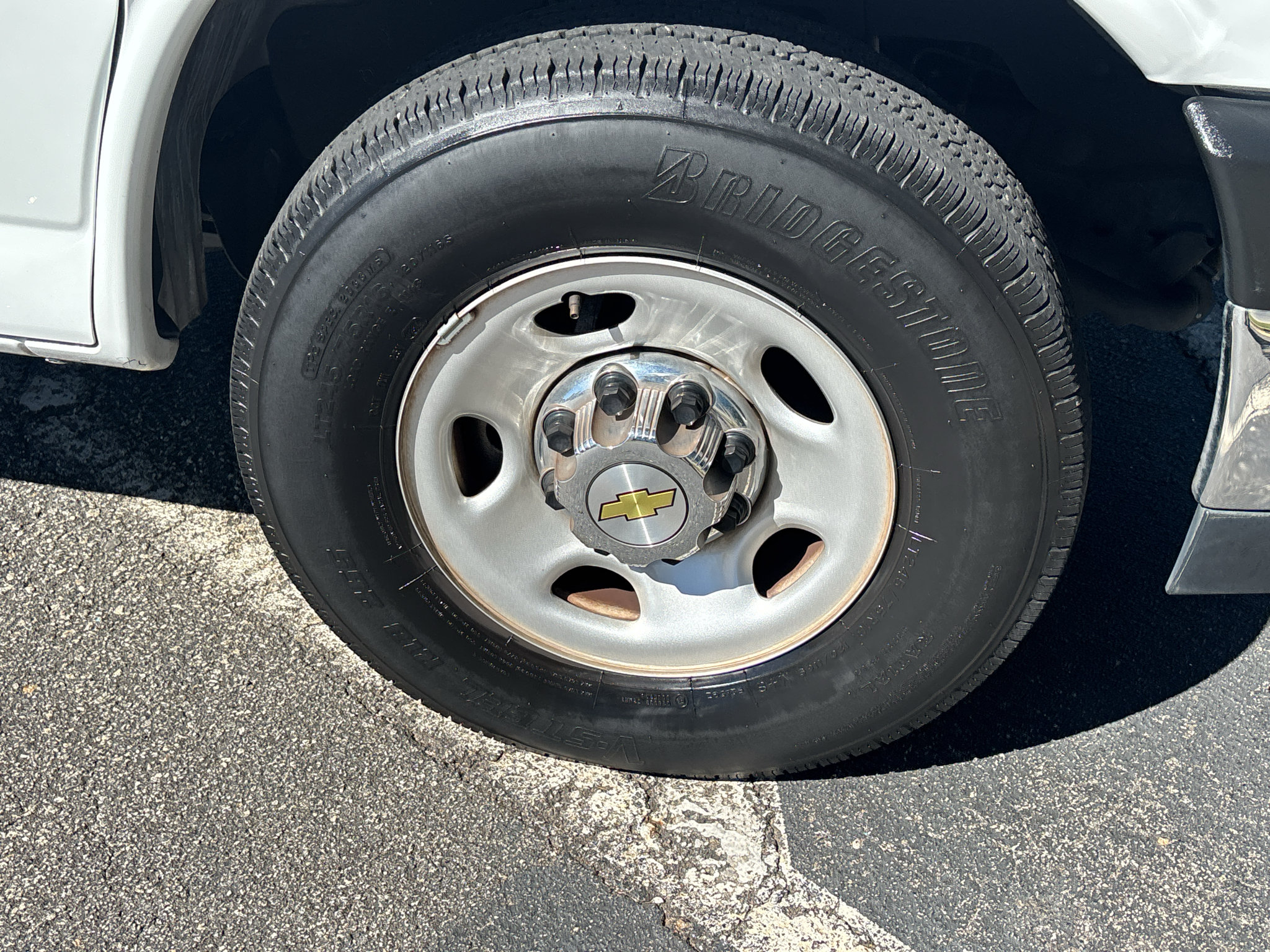 Used 2025 Chevrolet Express 3500 LT w/ LT Preferred Equipment Group RWD image 25